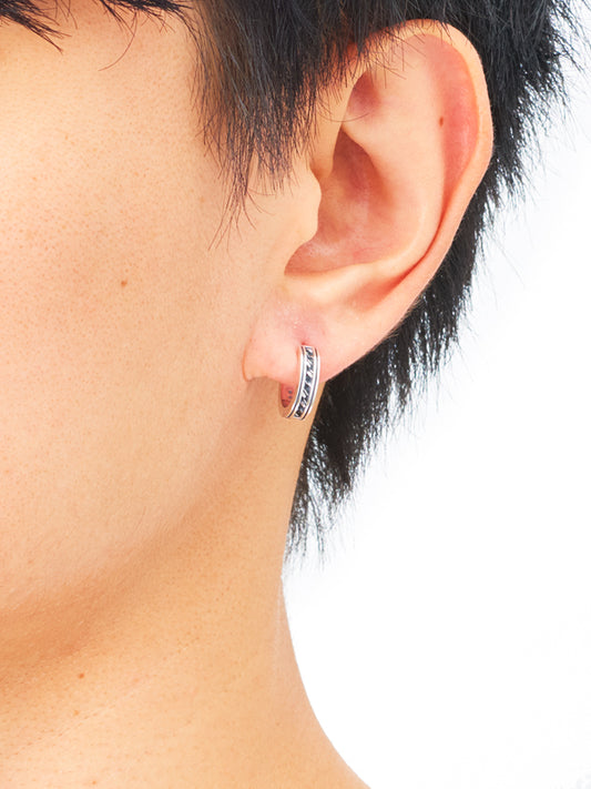 二ール ピアス