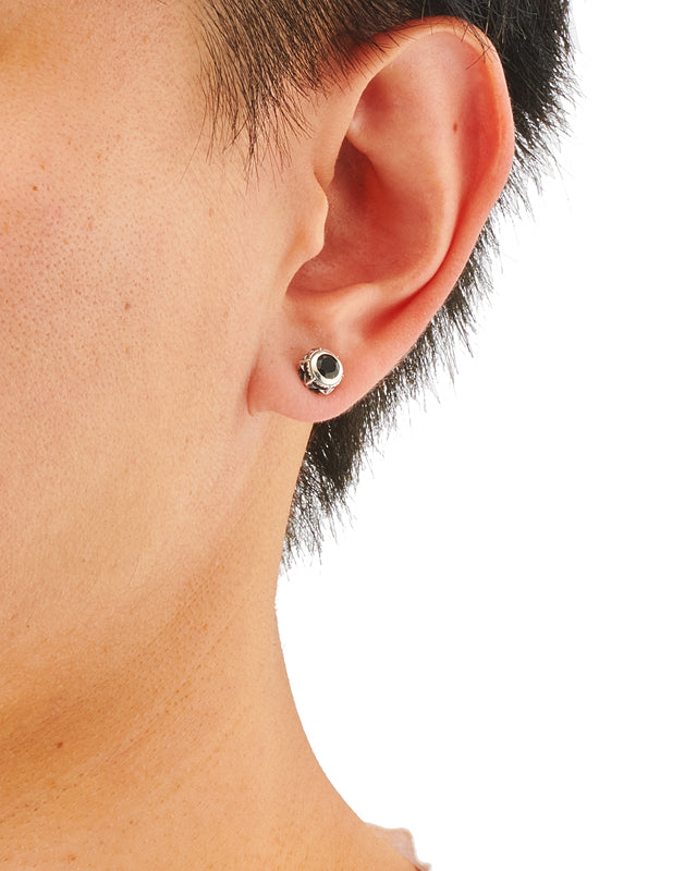 ラック ピアス